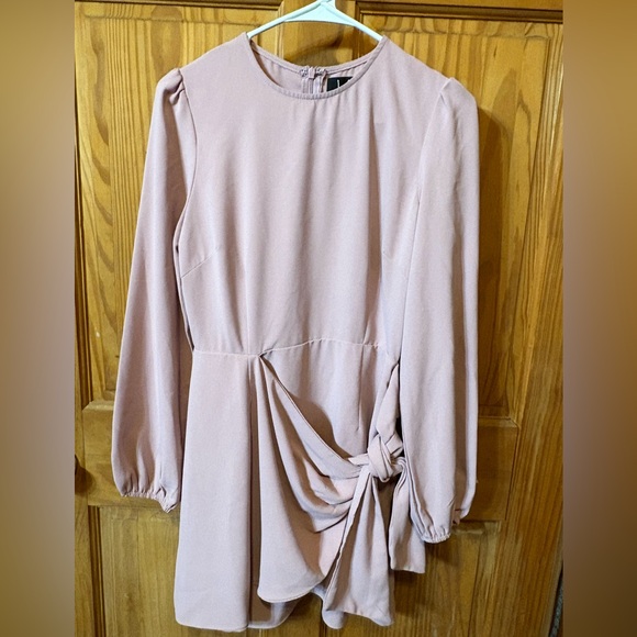 Lulus Dresses & Skirts - Lulu's Blush Long Sleeve Dress